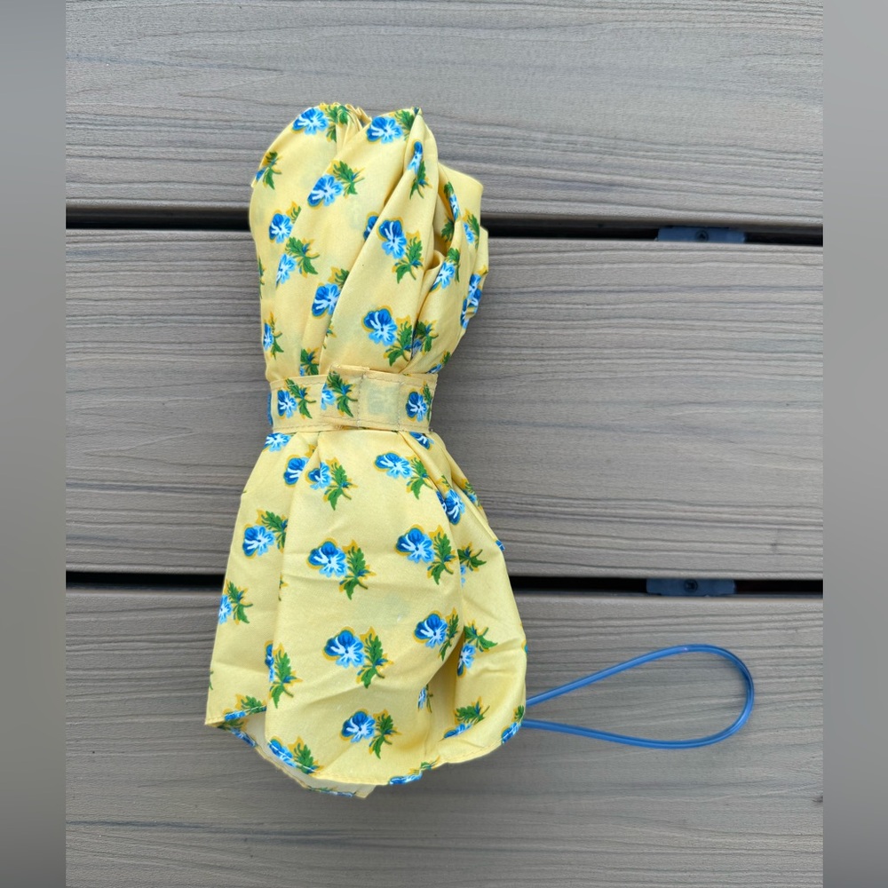 Vintage Vera Bradley Katherine Print Umbrella Bright Yellow & Blue Floral Print - Picture 6 of 8